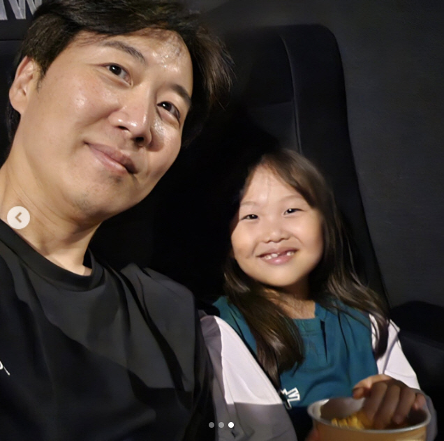 ‘120억家’ 도경완, ♥장윤정 빈자리 채운 7살 딸 하영이에 '뭉클'