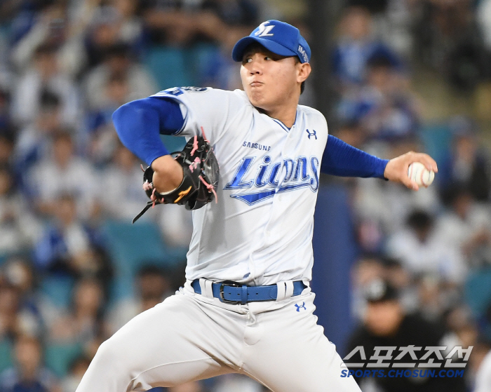 "좌완 156㎞는 처음 봤다" 돌아온 윤동희는 배트를 놓쳤다...LG전 …