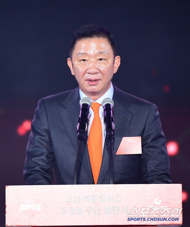 허재 "농구계 퇴출 후 공포의 삼식이"…부정맥-우울증 딛고 완주[SC리뷰]
