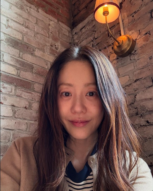 '50대' 고현정, 민낯이 이렇게 예뻐도 되나요…레전드 셀카 탄생