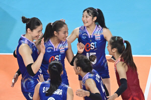 '멋진 경기력' 태국 올스타, 오심도 극복하며 한국에 완승! 타나차 맹활약 속 1·2차전 다 이겼다 [슈퍼매치]