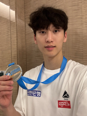 스포츠클라이밍 이도현, 월드컵 1차 대회 볼더링 2위