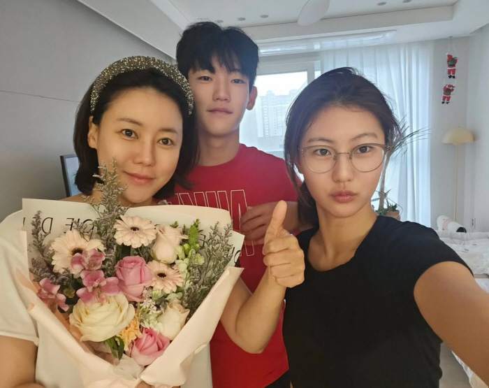 박연수, 잘 키운 송지아·지욱 자랑.."골프선수, 축구선수 남매♡"