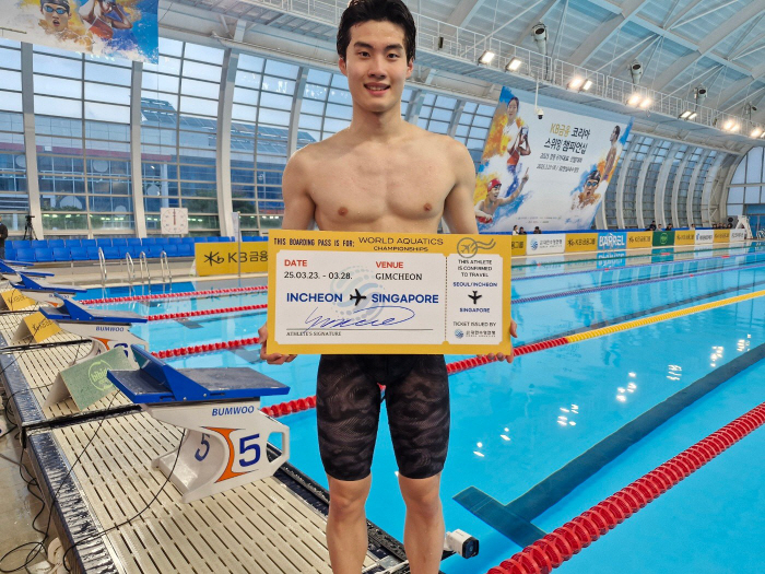 "英가이X스콧 동시 터치패드" '디펜딩챔프'황선우의 자유형200m,올 세계선수권 최대 격전지 예고