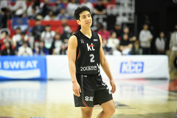 '명경기 망친 판정 논란' KBL 공식 입장 "오심 심판 PO 출전 정지 중징계…앞으로 더 만전 기하겠다"
