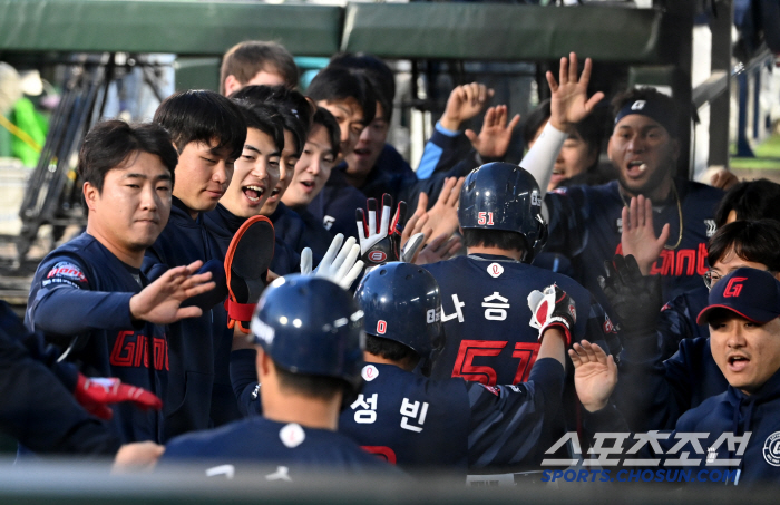 '작년 7개 → 벌써 5개 쾅!' 이대호 이후 첫 거포 1루수 탄생?…현…