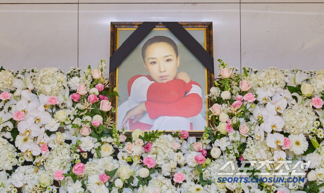 故 강수연, 의문의 죽음 파헤친다 "코까지 골며 잤는데..." ('셀럽병…