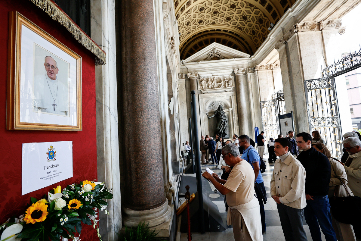 프란치스코 교황 선종…장례 절차 후 차기 교황 선출 '콘클라베' 진행