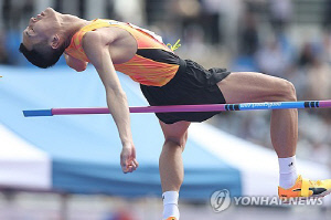 우상혁, 2ｍ30 넘고 대표선발전 우승…아시아선수권 2연패 도전