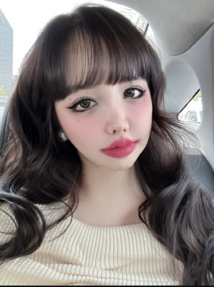 [SCin스타] 2NE1 박봄, 나들이 셀카에 또 필터 논란? “이번에도 안 썼어요”