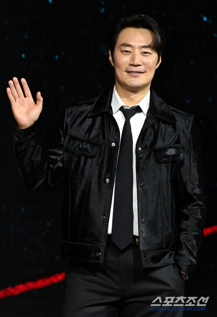 '악연' 폐륜아 이희준, 두번째 연출작 '직사각형, 삼각형'X출연 '귤레귤레'로 전주영화제行