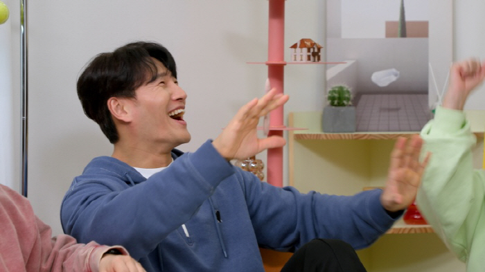 "내 후배 홍진경 빼고 전부 다 잘라라!"…이경규, 갑자기 호통친 이유(…