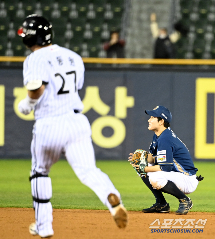 '아뿔싸' 5-5, 9회 1사 3루 끝내기 찬스인데... KS MVP를 …