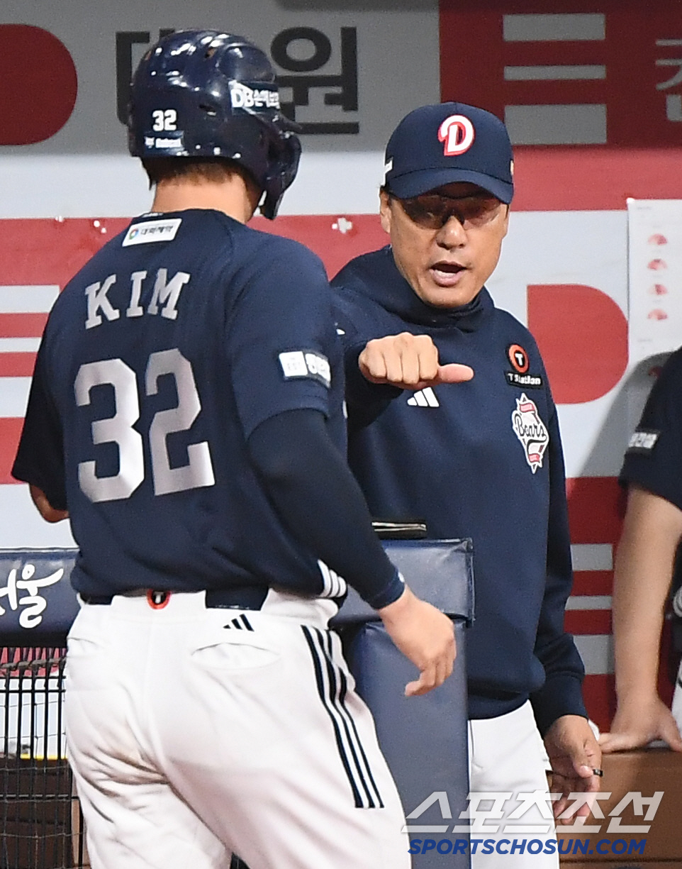아무리 김재환이라지만.. 퓨처스 1할인데 5번타자? → 국민타자 믿는 구…