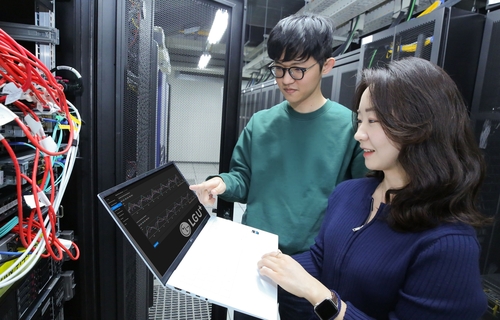 LG U+, 에릭슨과 AI 기반 네트워크 장애 예측 기술 시연