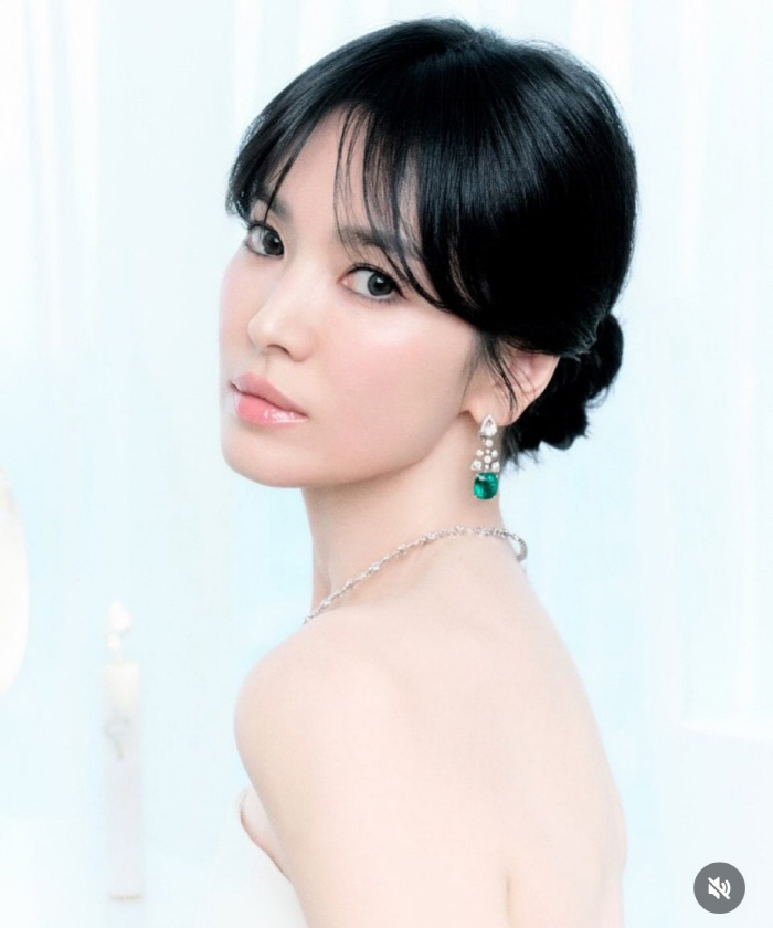 사진작가 곤란하게 한 송혜교 미모..이게 B컷 이라니