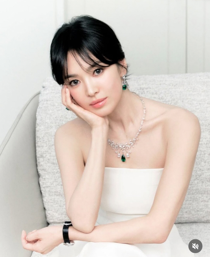 사진작가 곤란하게 한 송혜교 미모..이게 B컷 이라니