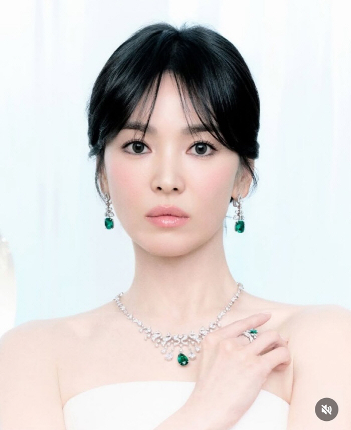 사진작가 곤란하게 한 송혜교 미모..이게 B컷 이라니
