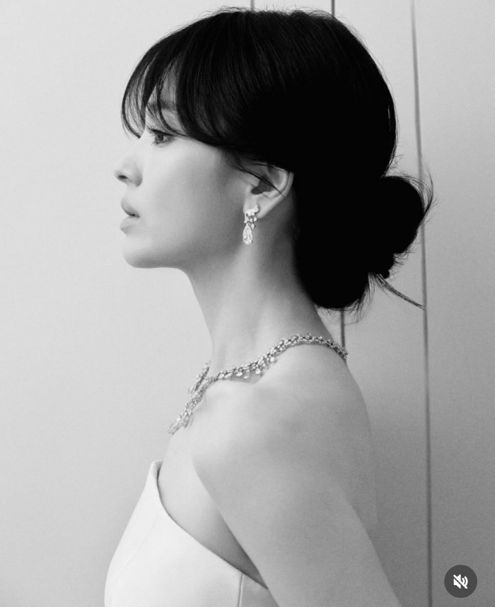 사진작가 곤란하게 한 송혜교 미모..이게 B컷 이라니
