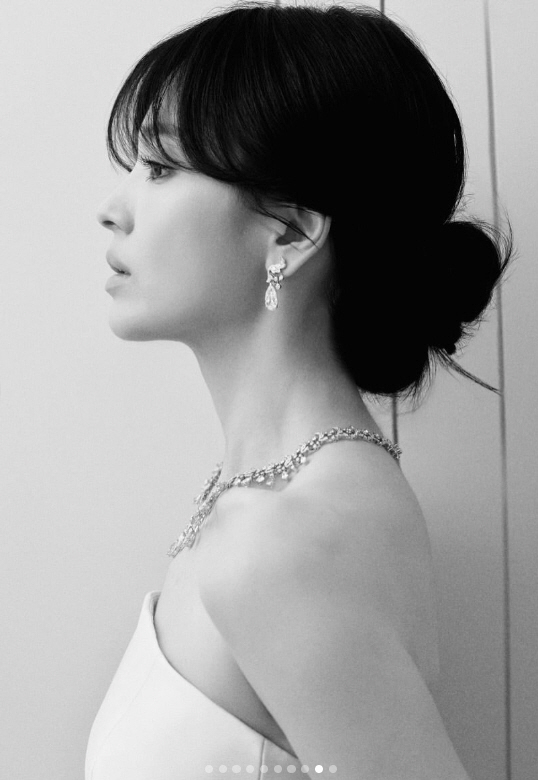 "43세 맞아?" 송혜교, 믿기 힘든 미모에 "이게 B컷" 충격