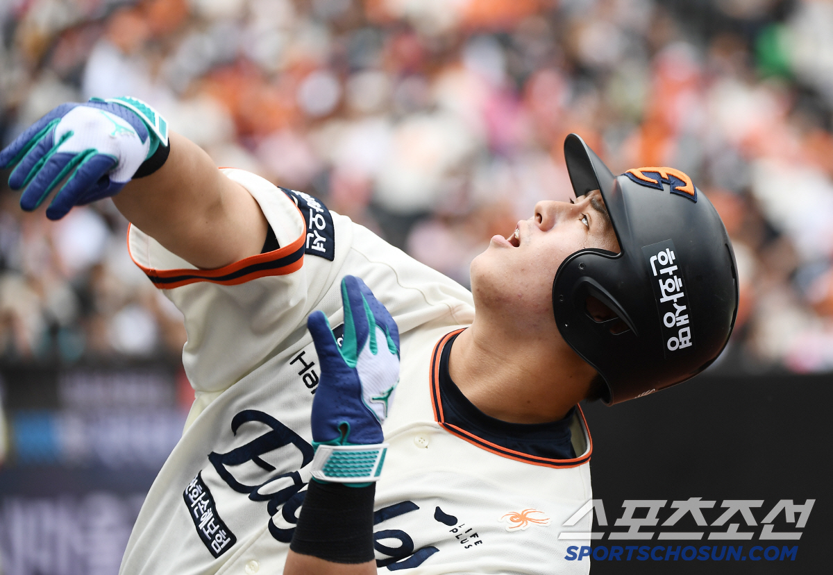 "아홉수 없던 비결은?"…5G 5홈런→100홈런 돌파, 2000년생 홈런…