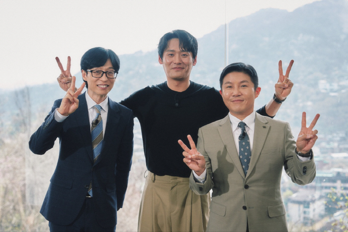"너 뭐 돼?"…'폭싹' 최대 수혜자 '학씨 아저씨' 최대훈, '유 퀴즈…