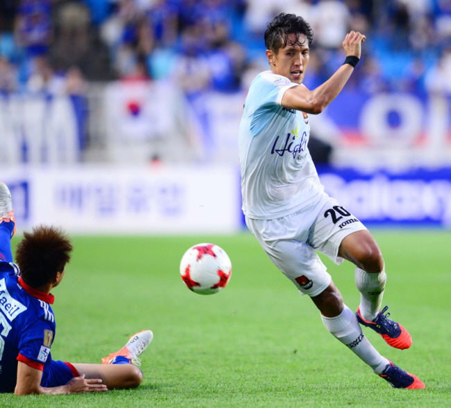 "헌신적이었던 캡틴,우리 곁을 떠났다"…故 강지용 사망 비보에 축구계 애…