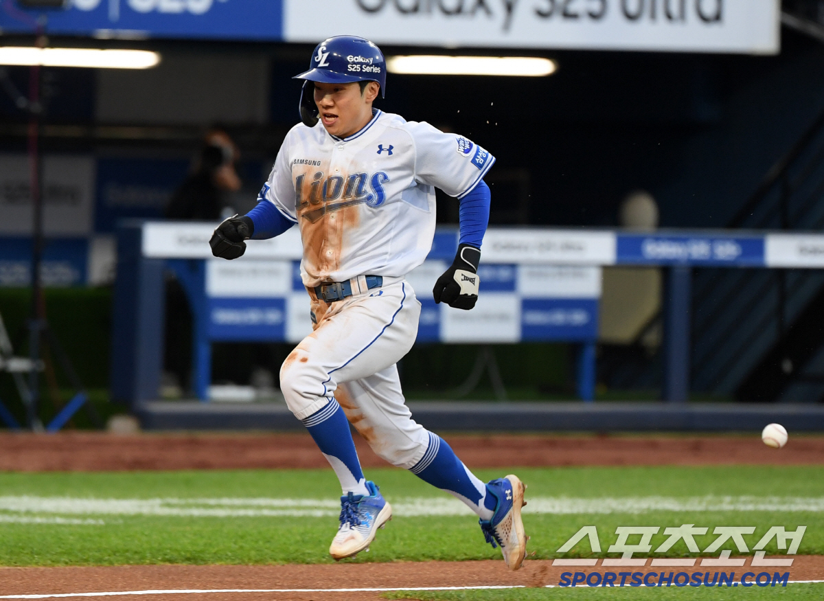 '챔피언 KIA 무너뜨린 3안타쇼' KBO 최단신 김지찬...리드오프 타…