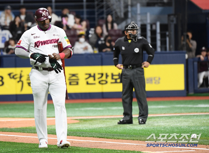 '4번은 못 참지' 또또또 얼굴로 날아온 김유성의 위협구, 순둥이라도 화…