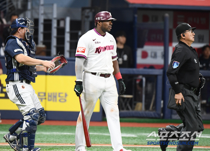 '4번은 못 참지' 또또또 얼굴로 날아온 김유성의 위협구, 순둥이라도 화…