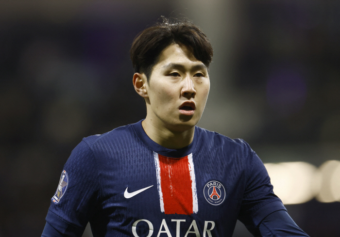 [속보]'대한민국 최고 재능' 이강인 초비상! '맨체스터 유나이티드+EPL 이적 기회' 물거품 위기..."이미 사우디가 접촉 완료"