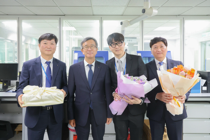 [경마]"조직 내 칭찬 문화 확산, 혁신의 시작" 마사회 정기환 회장, 우수 직원과의 칭찬 주인공 간담회 시행