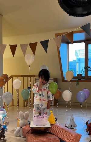 신다은♥임성빈, 子 서프라이즈 생일파티 감동 그 자체..