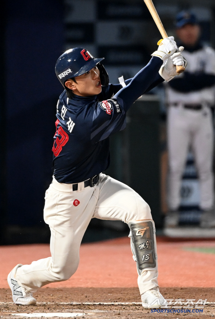 '리그 유일' 4할 복귀 → 손아섭 제치고 타격 1위… 어느덧 16G 연…