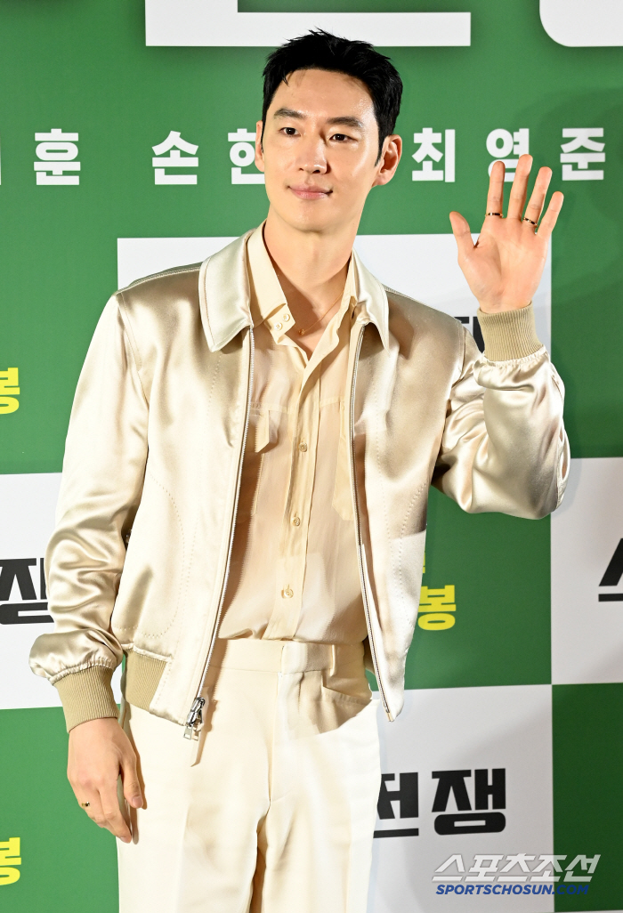 [포토] 이제훈, 빛이 나는 비주얼