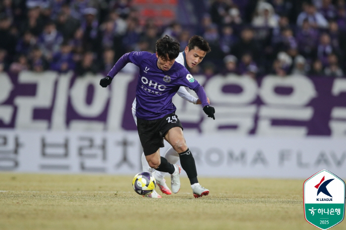 [인터뷰]"팀의 목표가 나의 목표"...'안양이 원했던 베테랑' 김보경,…