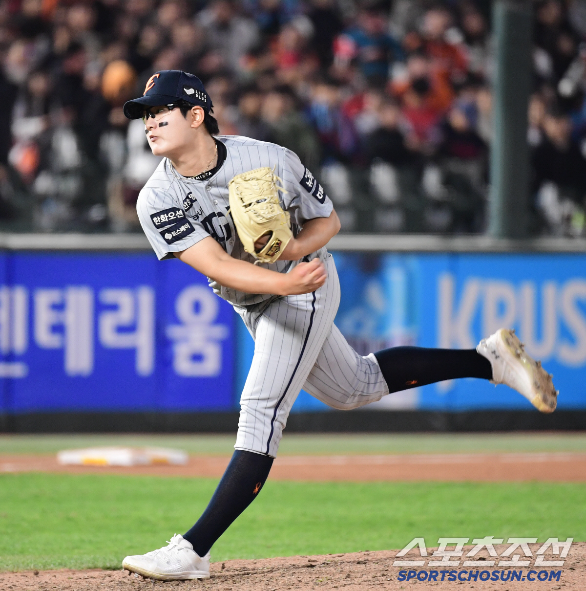 "가장 좋은 스승은…" 백전노장도 감탄한 위기 극복, ERA 0 마무리,…
