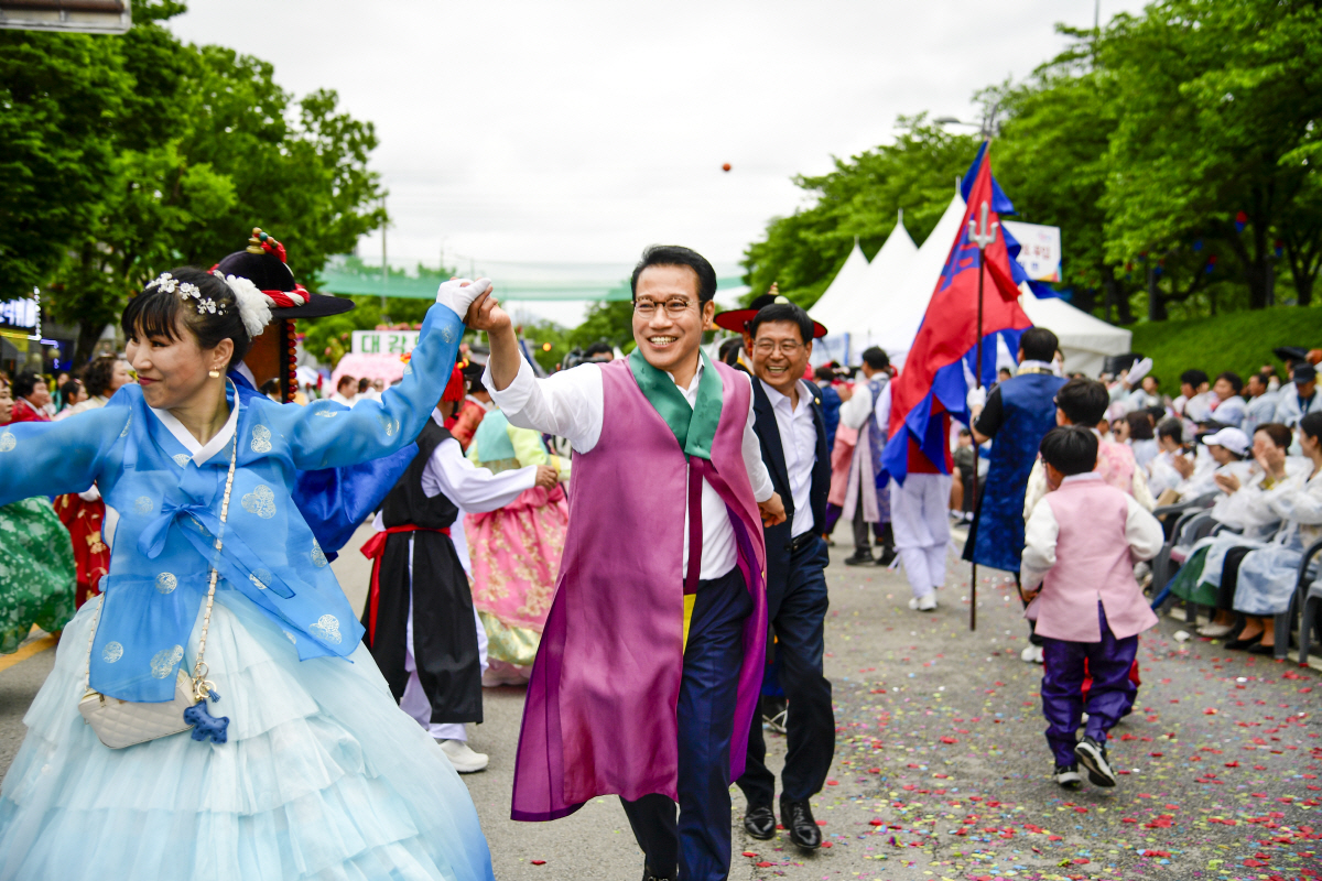 봄날의 사랑 노래, 설렘 가득 '남원'…개막 임박 춘향제 '100년 축제…