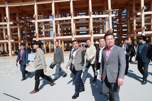 울산시 해외사절단, 오사카 엑스포 참관…정원박람회 접목 모색