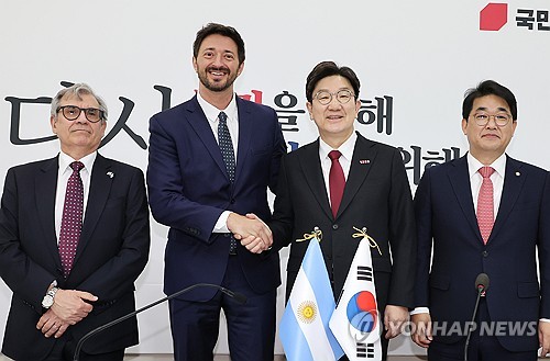 권성동, 아르헨-韓 의원친선협회장 접견…"韓 기업 지원 당부"