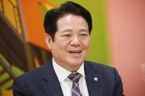 [동정] 최대호 안양시장, 자치분권지방정부협의회장 추대