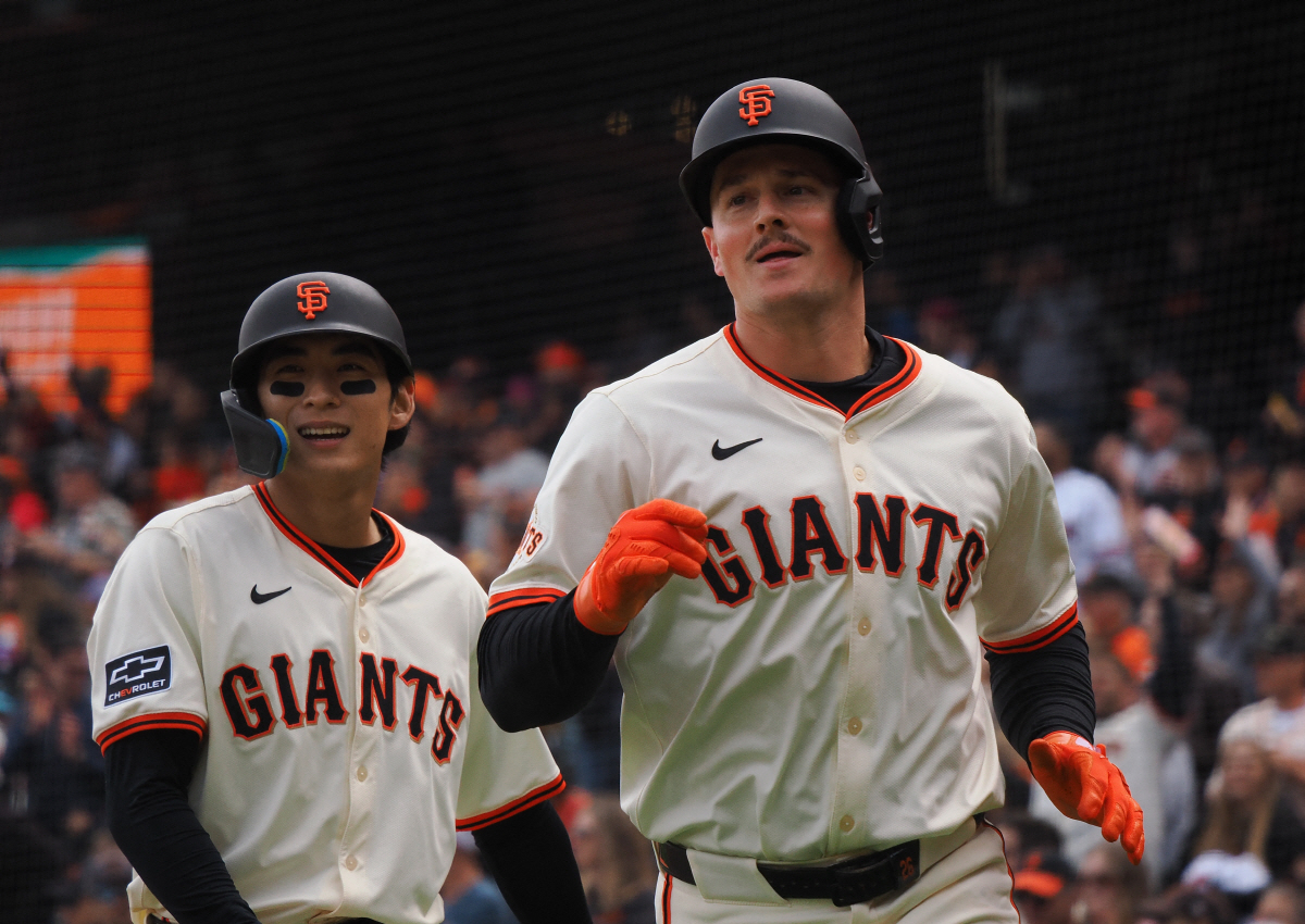 이젠 이정후가 무섭다, 총알 2루타→2연속 스트레이트 볼넷...ML홈피 …