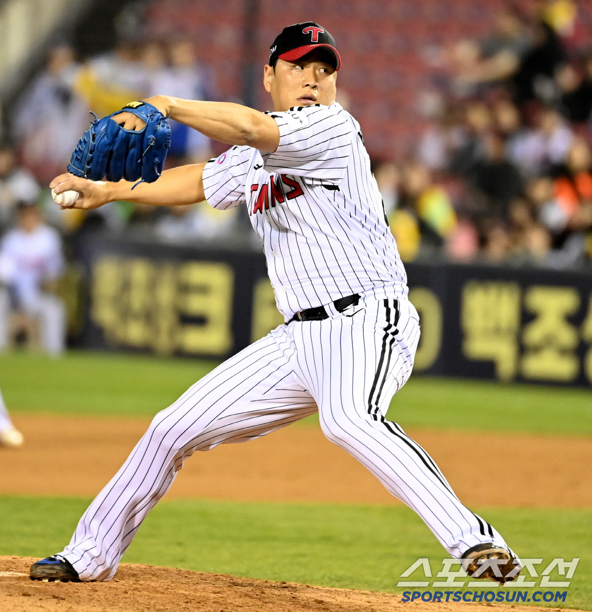 '나 포크볼 던진다.' 구종 알려주는 투수가 있다니... 그런데 144㎞…