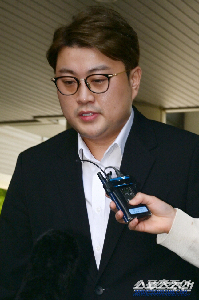 '음주 뺑소니' 김호중, 130장 반성문도 효과無…2심도 징역 2년 6개월
