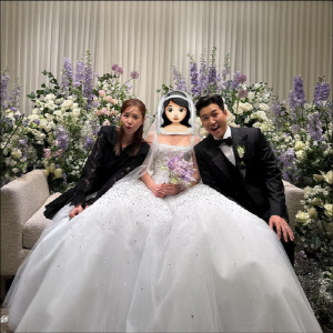 '11세 연하♥' 김종민, 신혼여행 대신 행사 선택…
