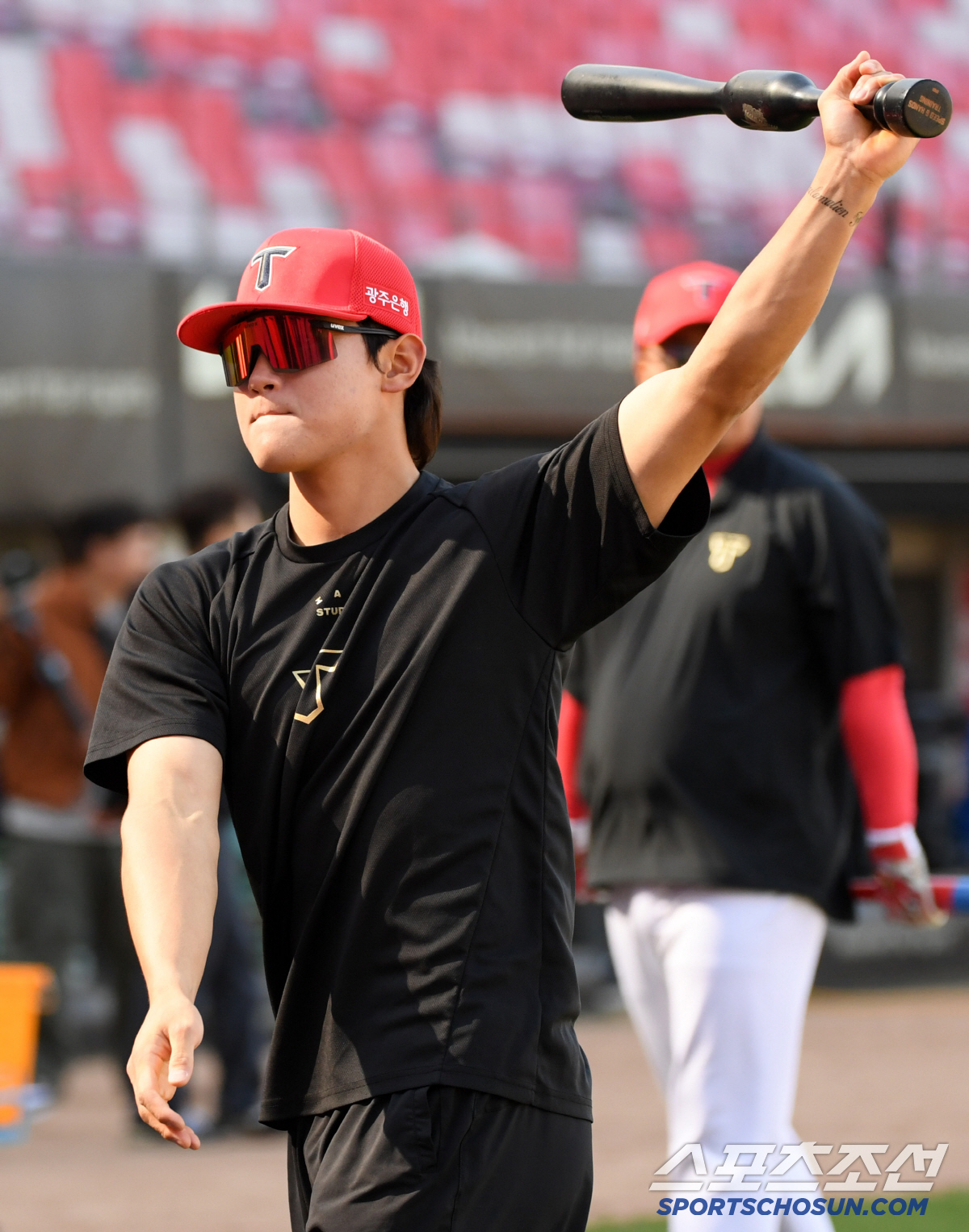 '이범호 감독 웃게 한 그 이름' 1군 복귀한 MVP 김도영...위기의 …