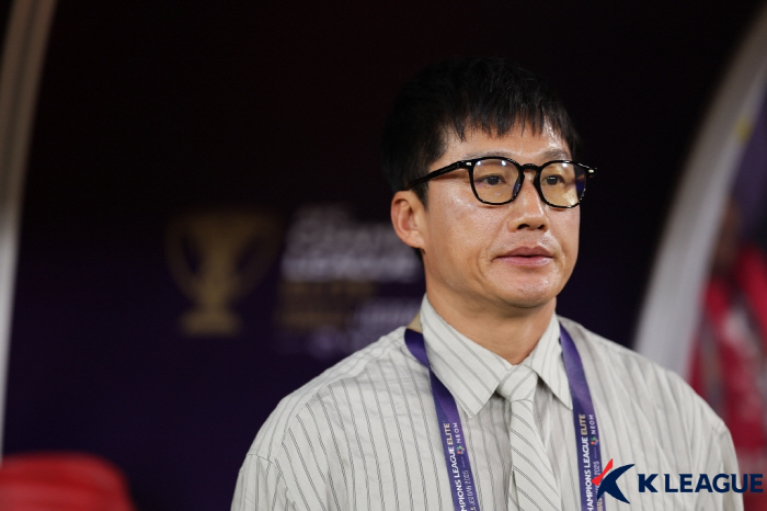 알 힐랄 호화군단 앞에서 얼어붙은 정효볼…'골골골골골골골' 0-7 충격패…