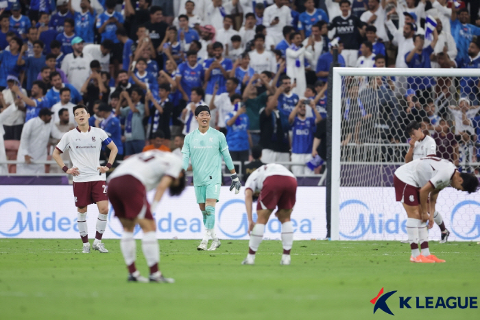 '패장' 이정효는 끝까지 매너 지켰지만…광주에 7-0 이겨놓고 '악수 거…