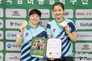 '포스코에너지 대세'김나영X유한나조 女복식 우승...김나영 단식X단체전도 결승행 '폭풍성장' 입증[종별탁구선수권]