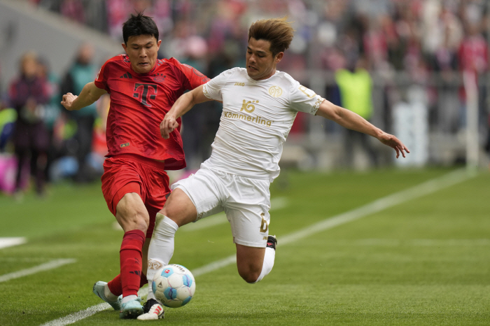 [속보]'대한민국 최고 철벽' 김민재(28세, 맨체스터 유나이티드) 초대박! 'EPL 입성' 희망 청신호..."지난해 여름부터 구애"+"판매 준비 완료"